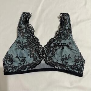Victoria secret Blue/Black lace Bralette
